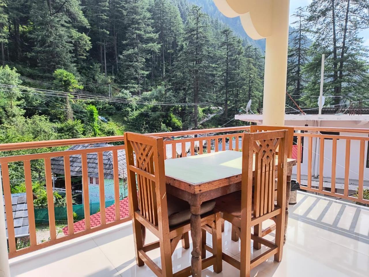 Hotel Purnima Riverside Kasol Exteriér fotografie