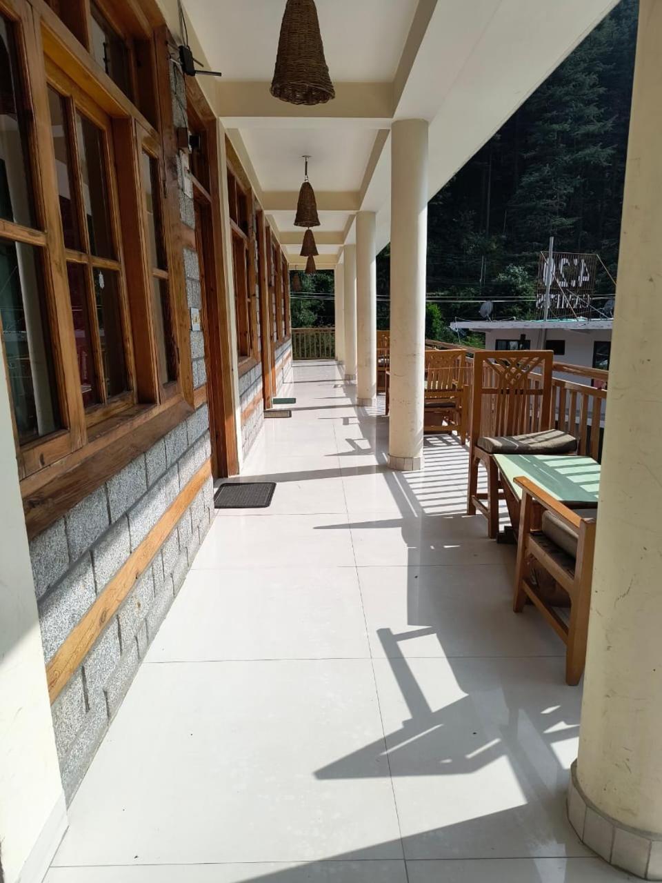 Hotel Purnima Riverside Kasol Exteriér fotografie